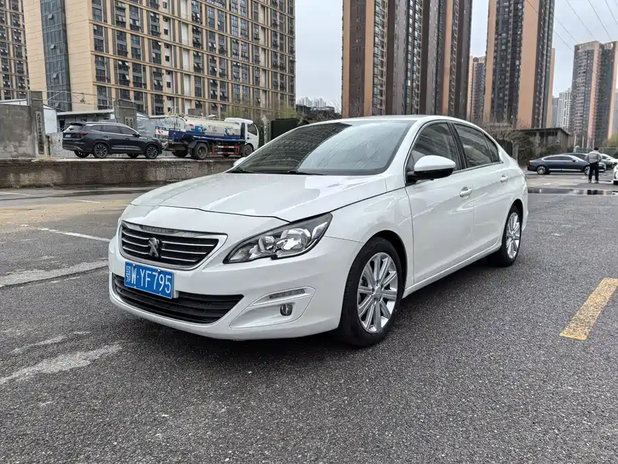 Peugeot 408