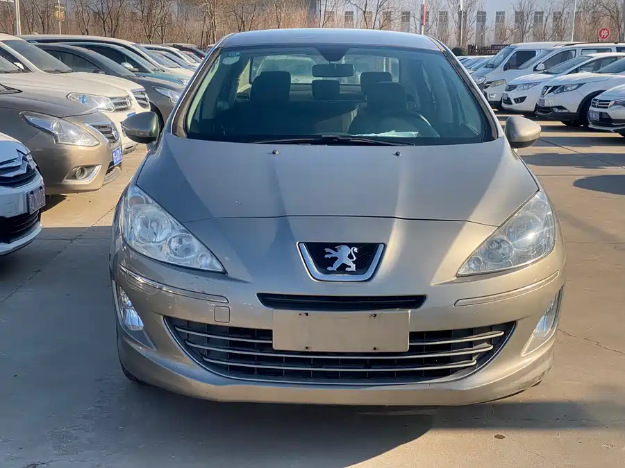 Peugeot 408
