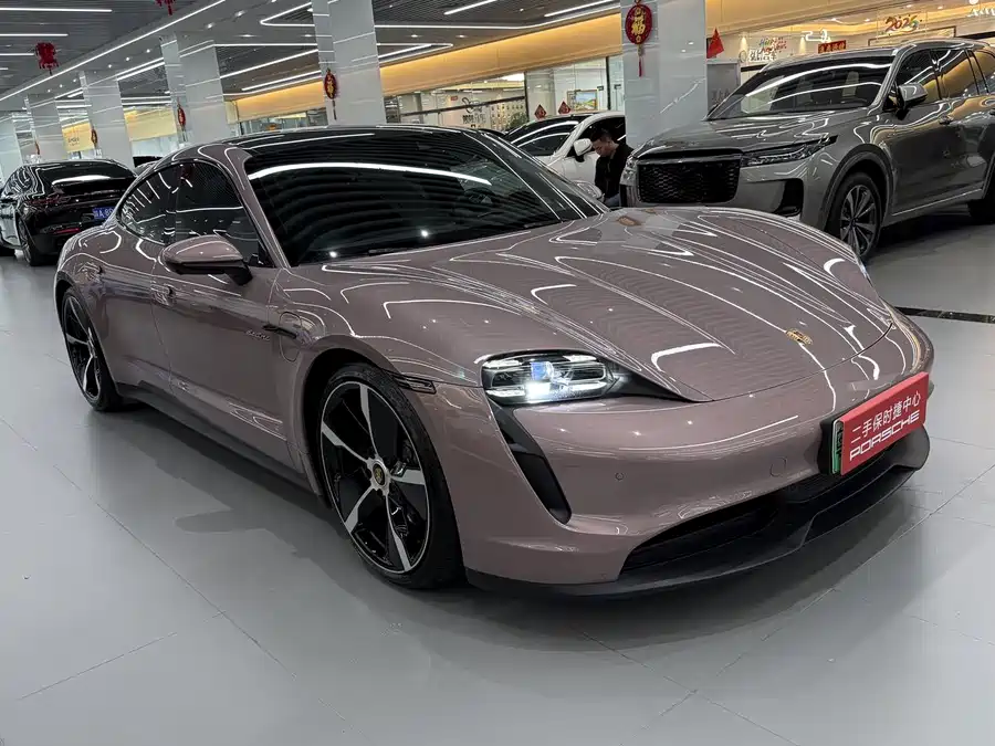 Porsche Taycan