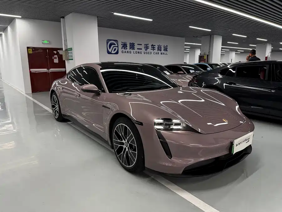 Porsche Taycan