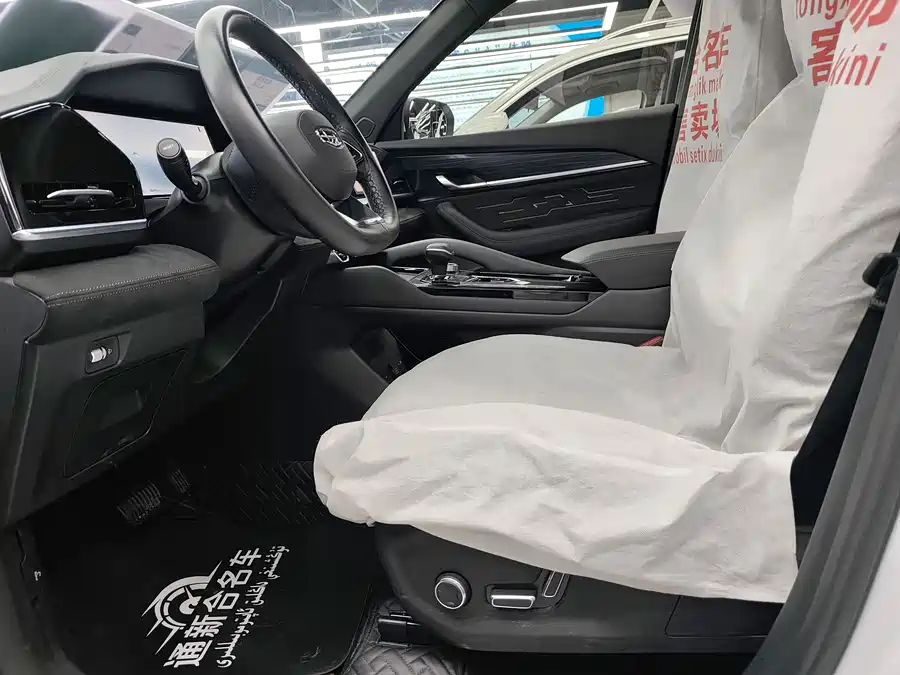 Geely Xingyue L