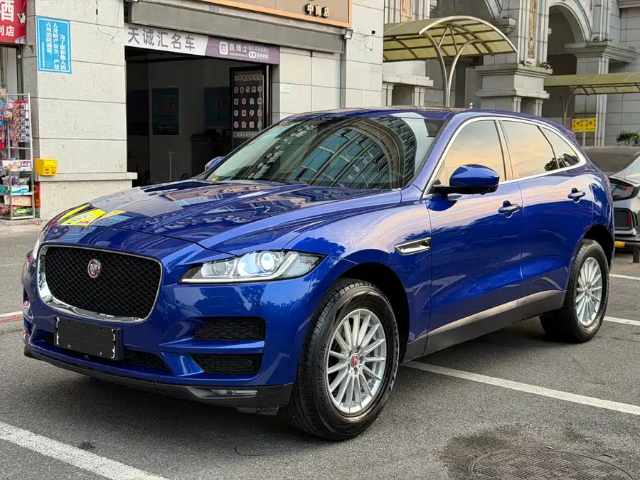Jaguar F-PACE