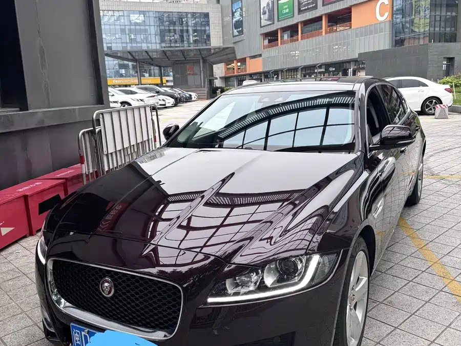 Jaguar XFL