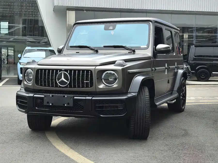 Mercedes Benz G-rated