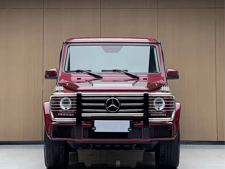 Mercedes Benz G-rated