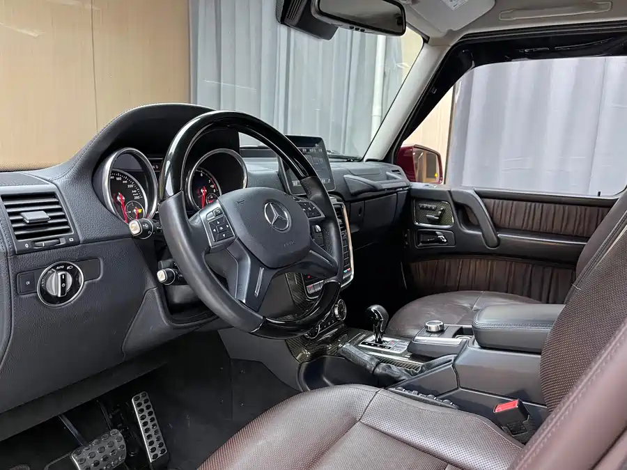 Mercedes Benz G-rated