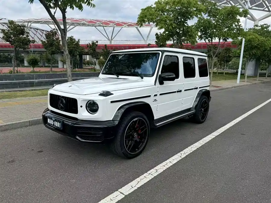 Mercedes Benz G-rated