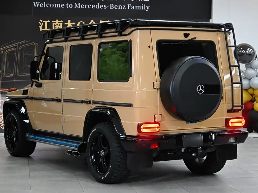 Mercedes Benz G-rated