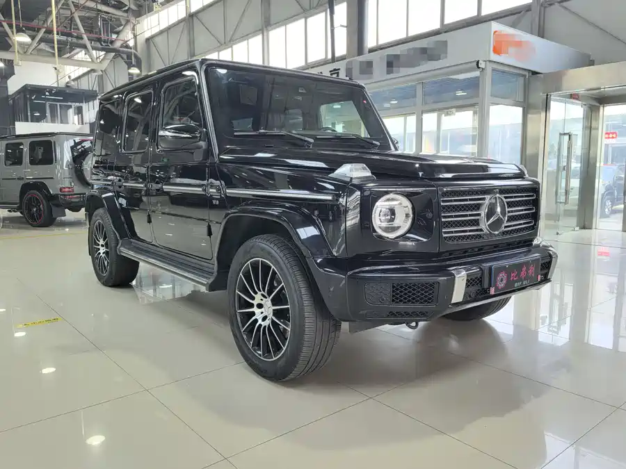 Mercedes Benz G-rated