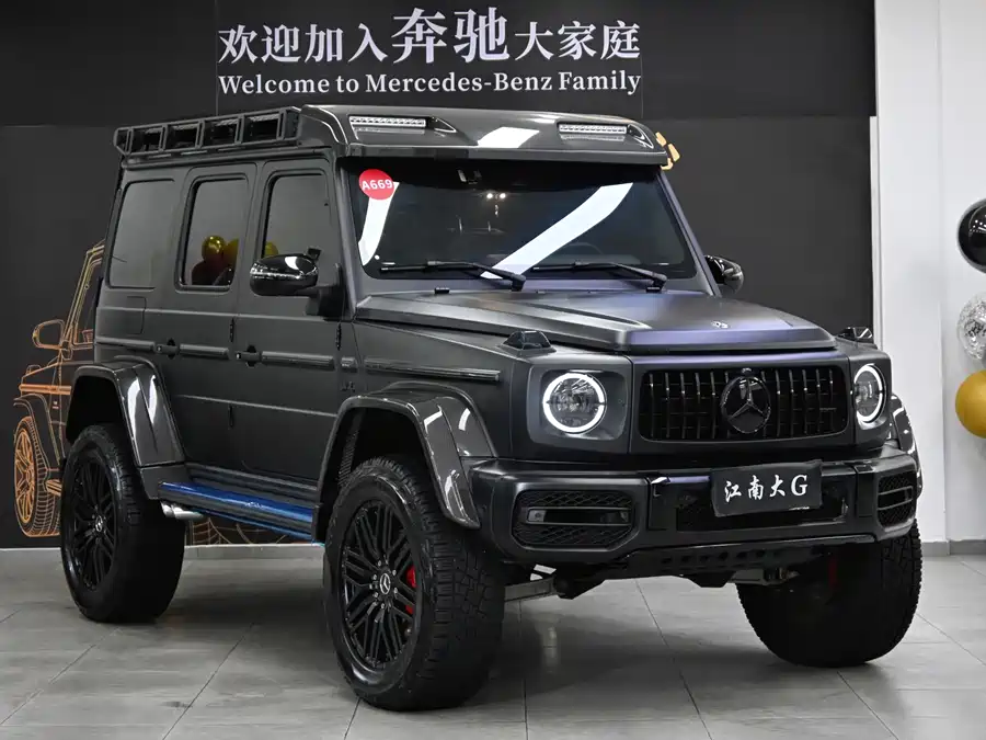 Mercedes Benz G-rated