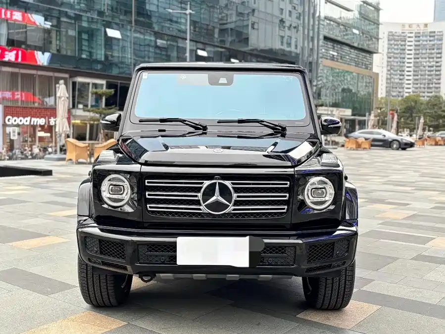 Mercedes Benz G-rated