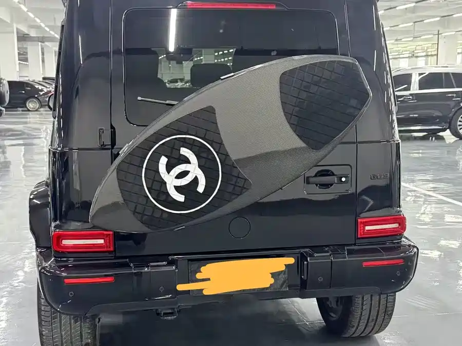 Mercedes Benz G-rated