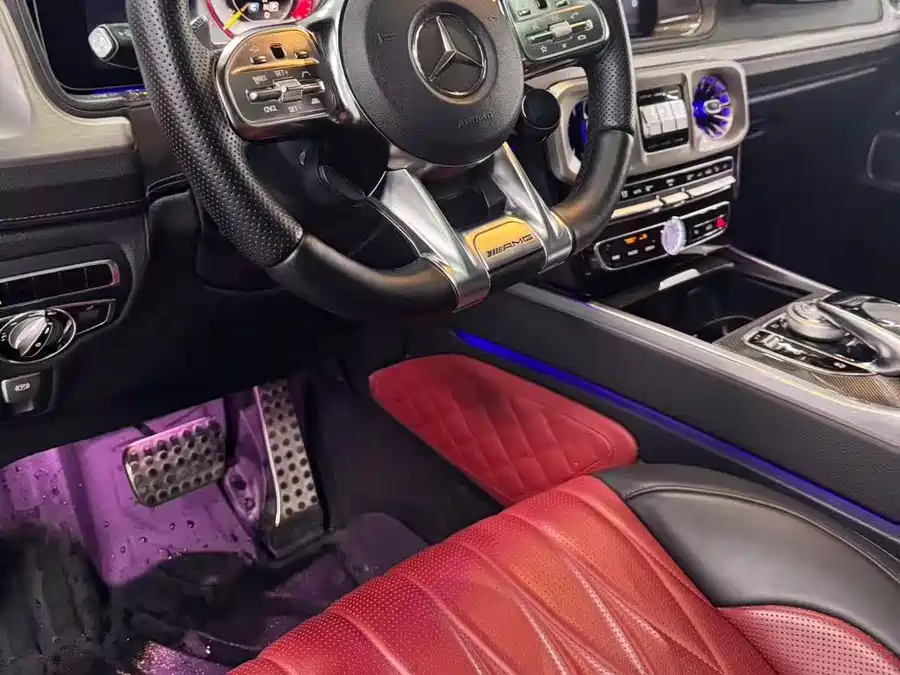 Mercedes Benz G-rated