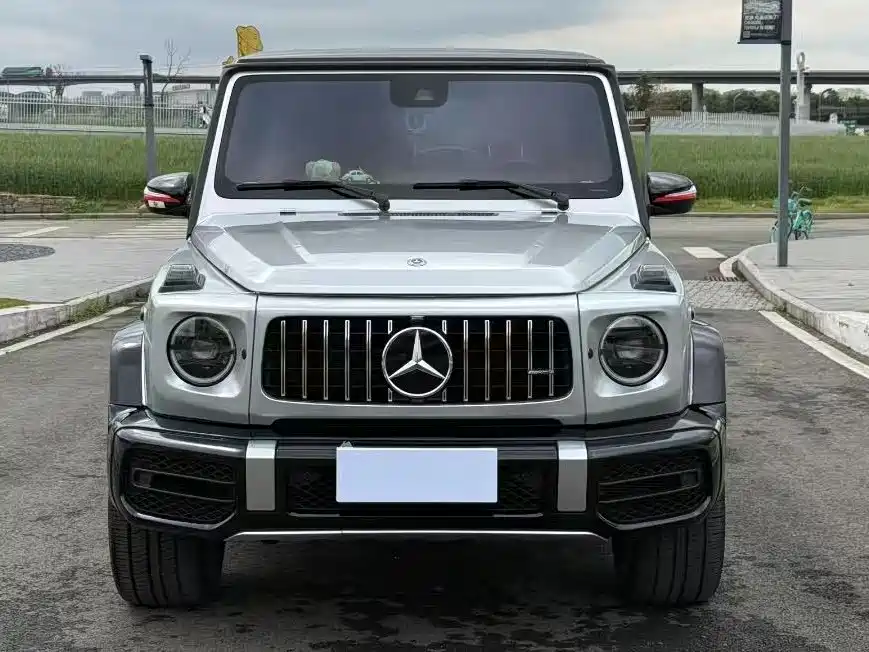 Mercedes Benz G-rated