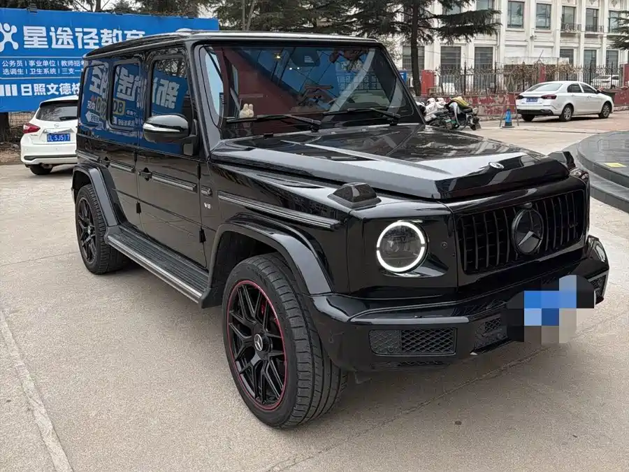 Mercedes Benz G-rated