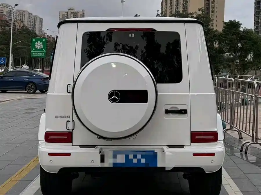 Mercedes Benz G-rated