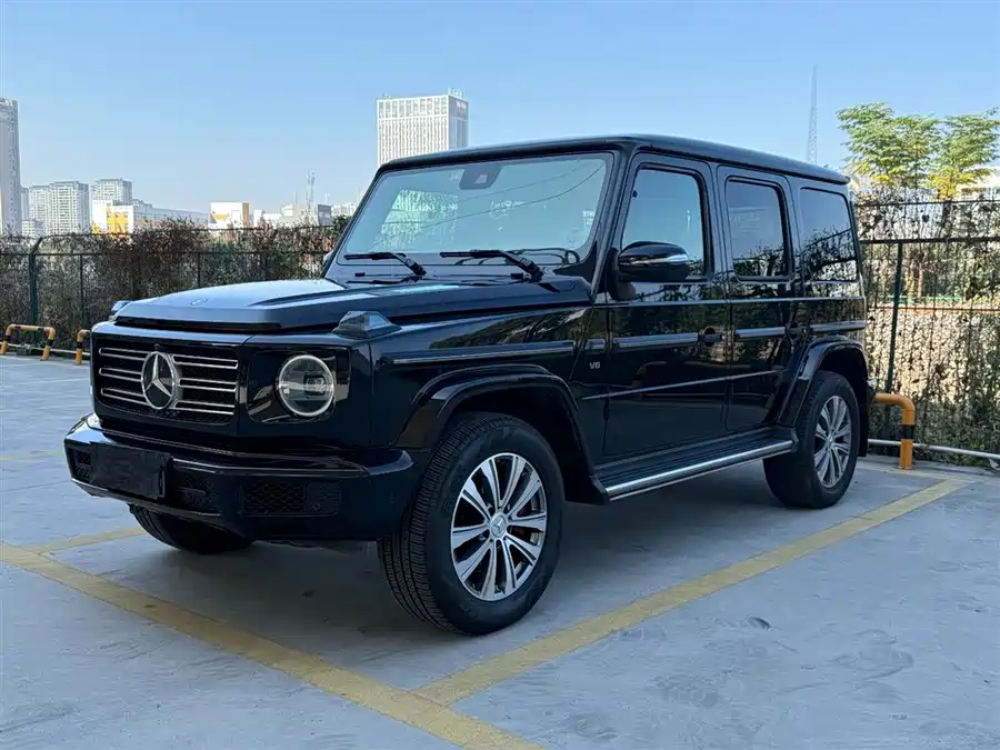 Mercedes Benz G-rated
