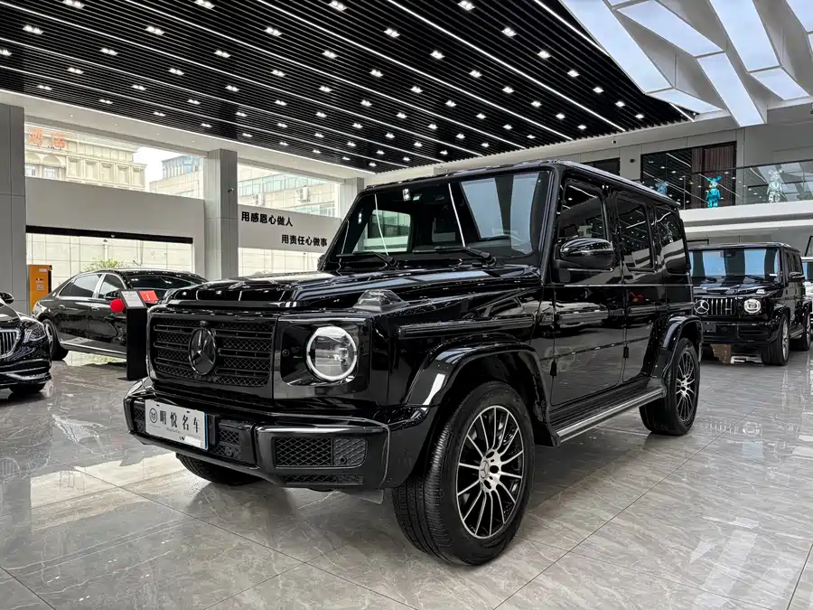 Mercedes Benz G-rated