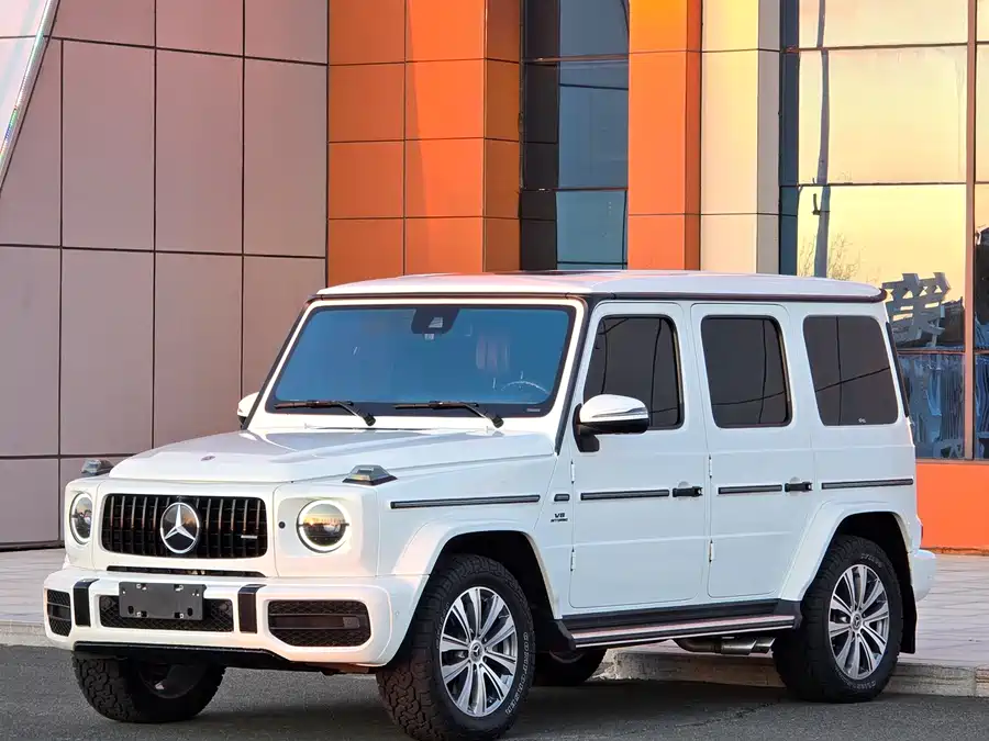 Mercedes Benz G-rated