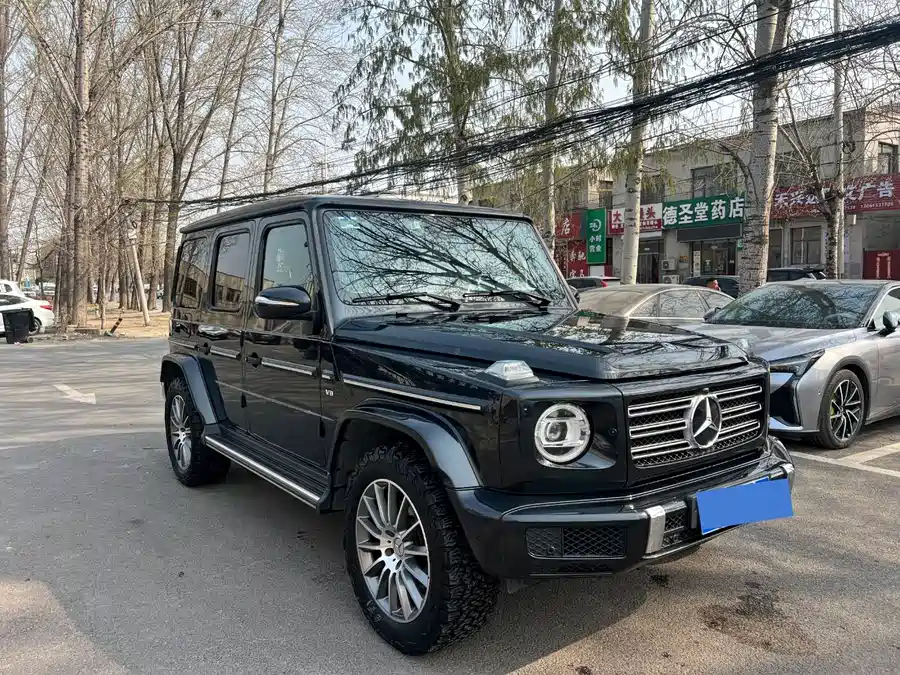 Mercedes Benz G-rated