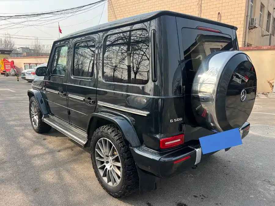 Mercedes Benz G-rated