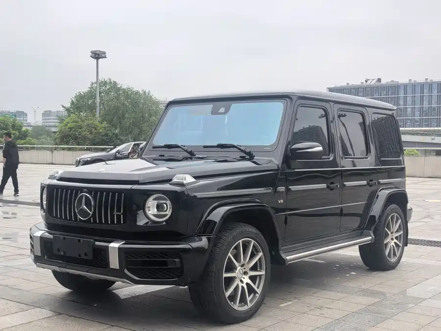 Mercedes Benz G-rated