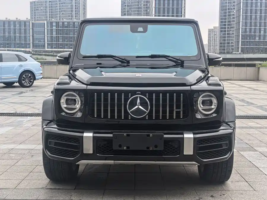 Mercedes Benz G-rated