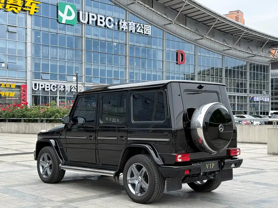 Mercedes Benz G-rated