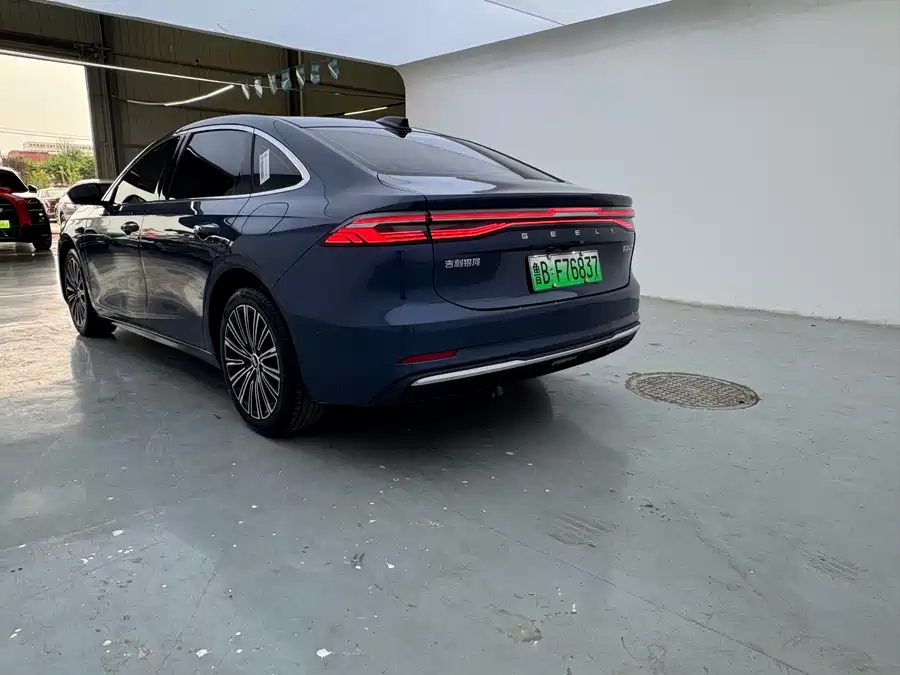 Geely Galaxy A7 EM