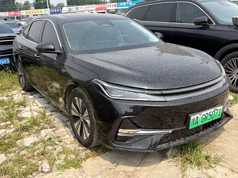 Geely Galaxy A7 EM