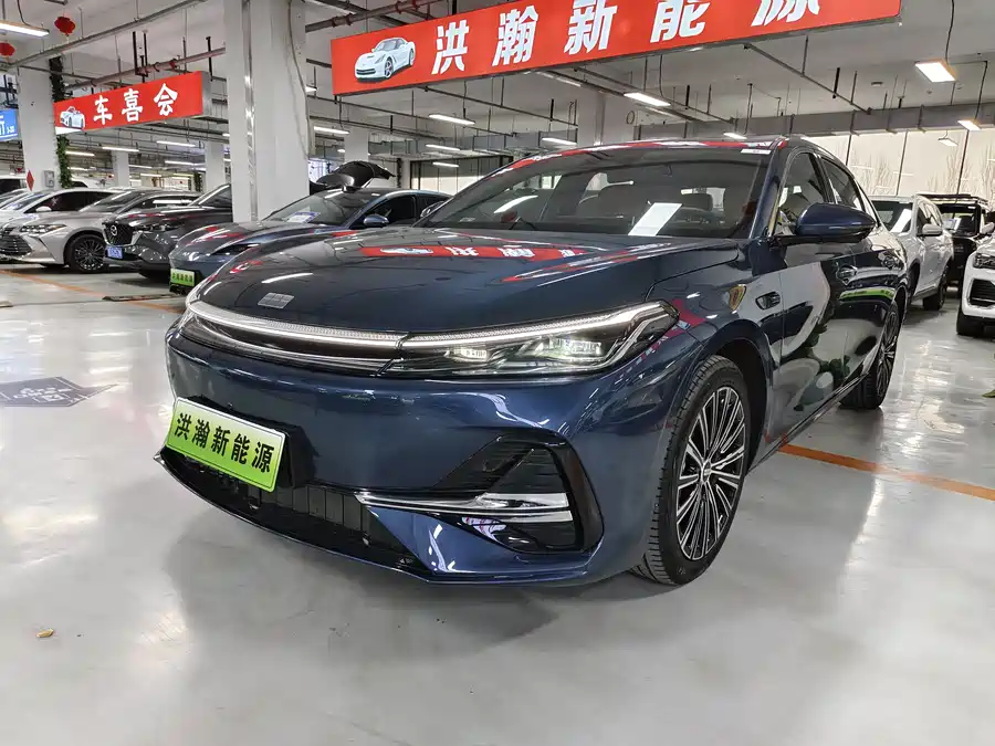 Geely Galaxy A7 EM