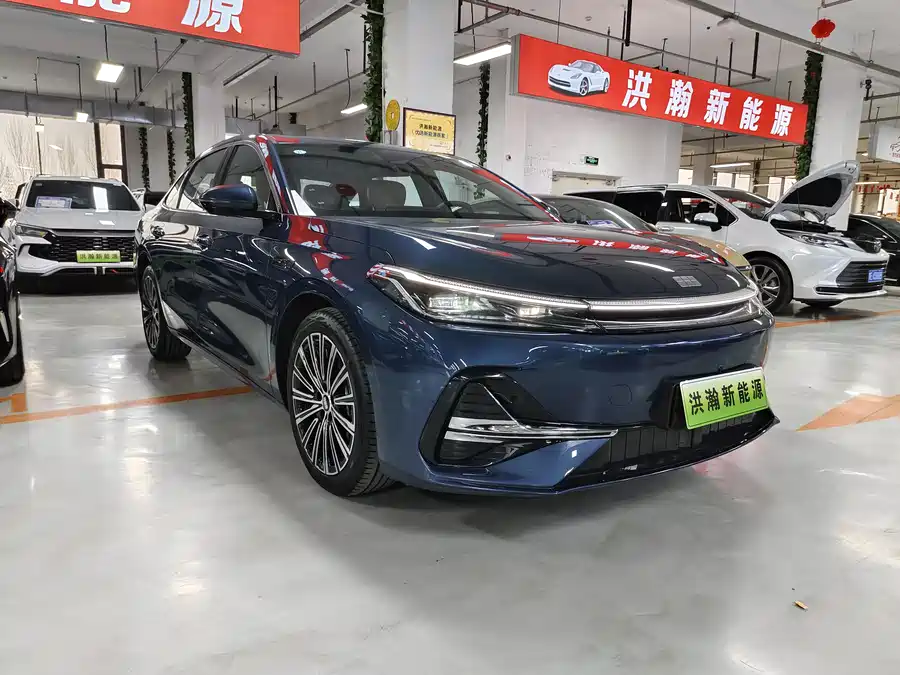 Geely Galaxy A7 EM