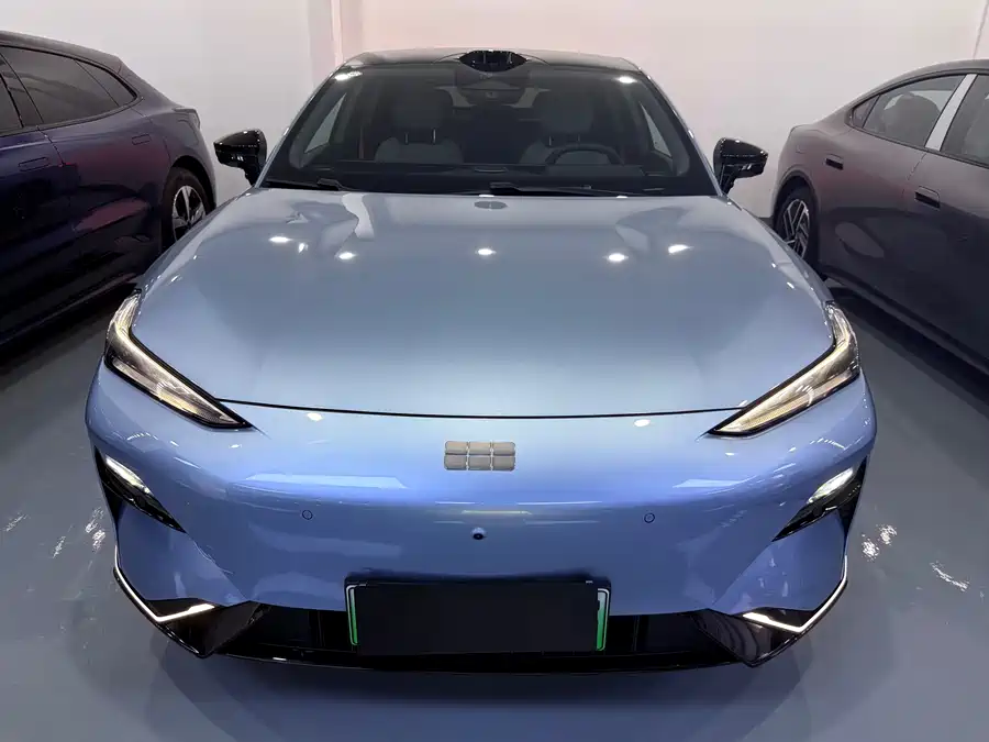 Geely Galaxy E8