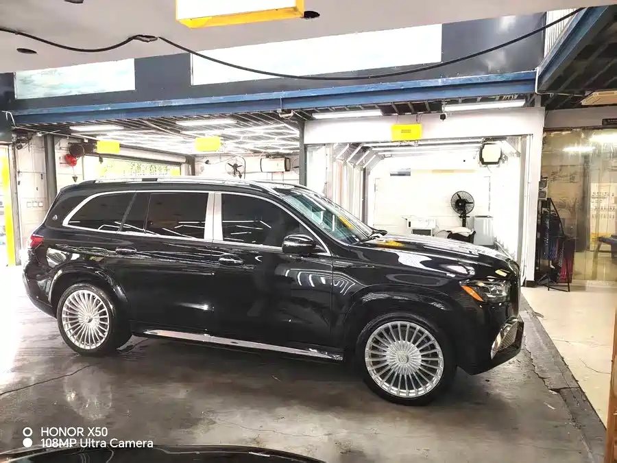 Mercedes Benz GLS