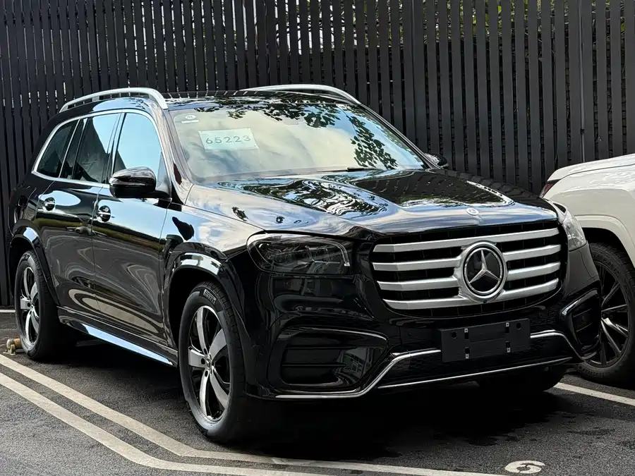 Mercedes Benz GLS