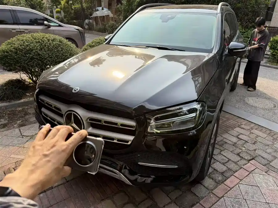 Mercedes Benz GLS