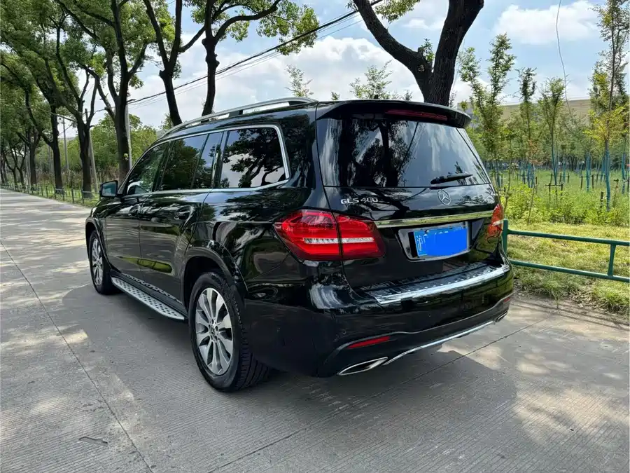 Mercedes Benz GLS