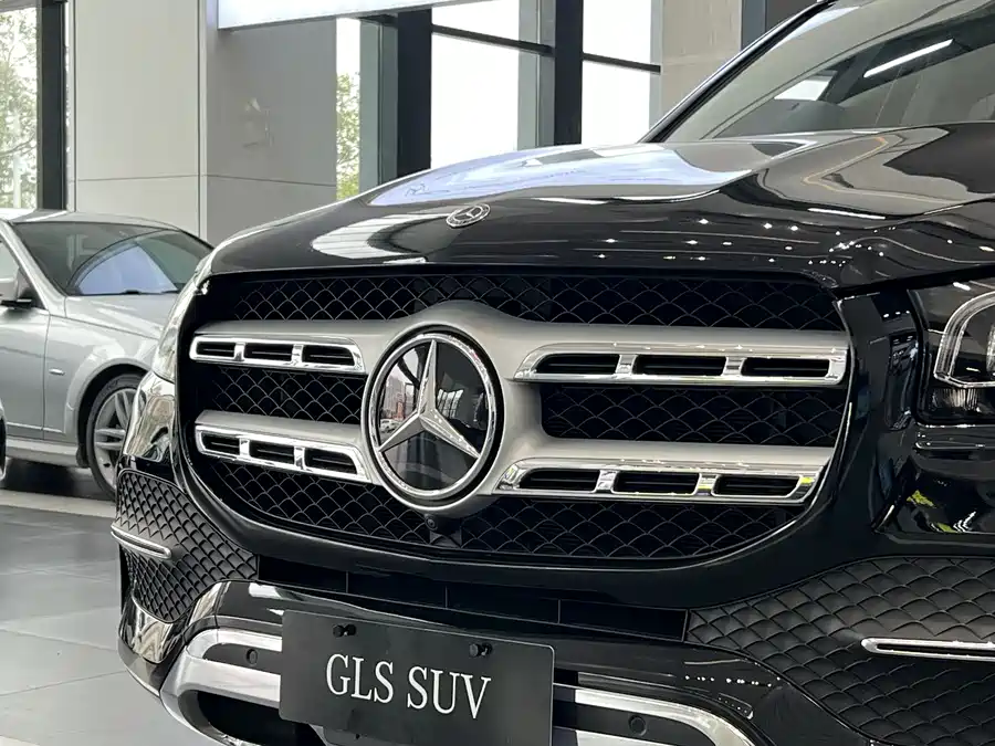 Mercedes Benz GLS