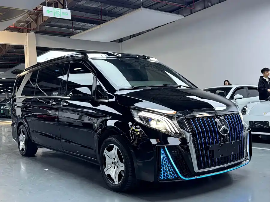 Mercedes Benz Vito