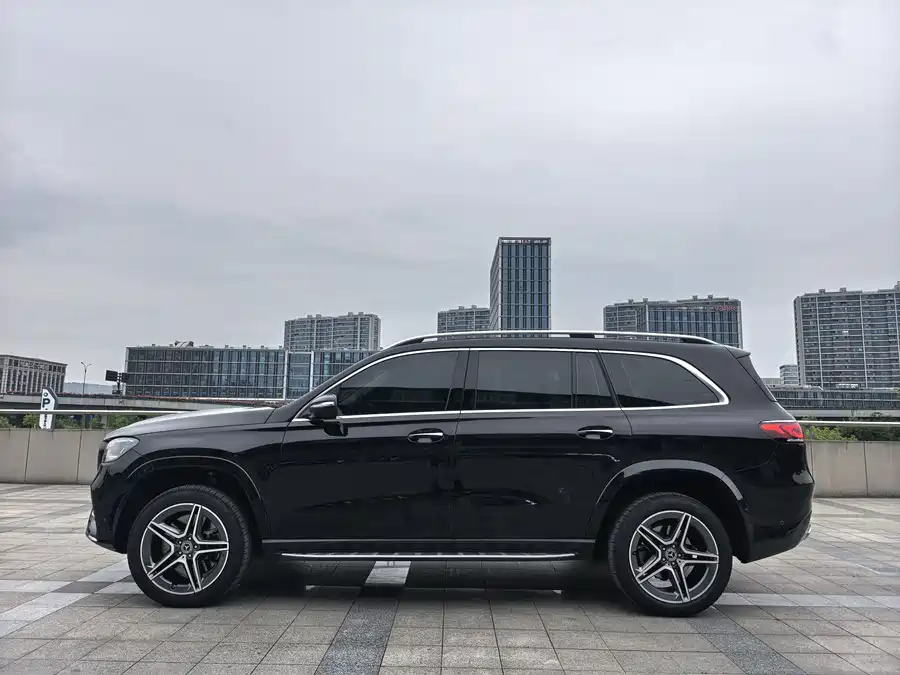 Mercedes Benz GLS