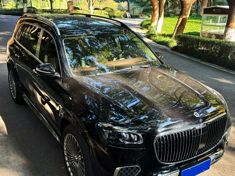 Mercedes Benz GLS