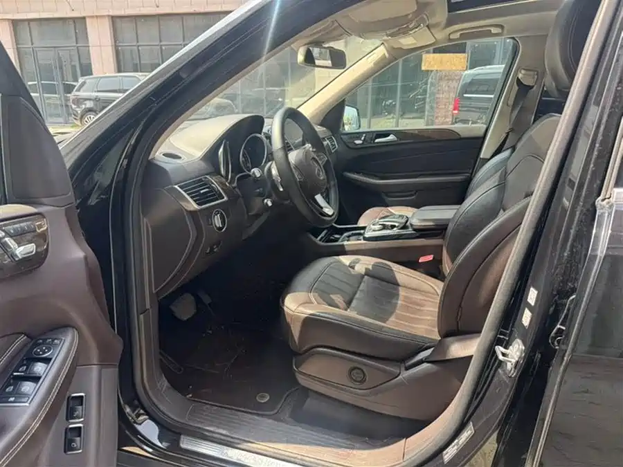 Mercedes Benz GLS