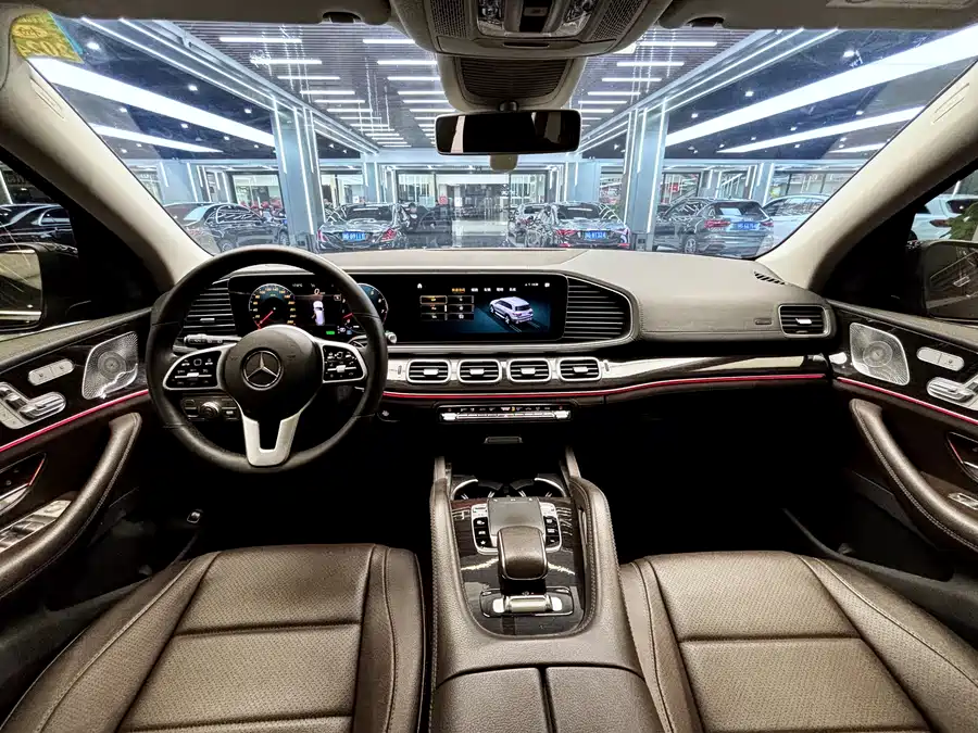 Mercedes Benz GLS