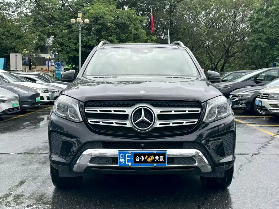 Mercedes Benz GLS