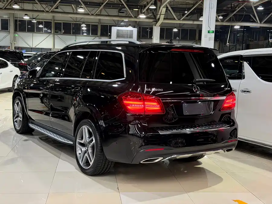 Mercedes Benz GLS