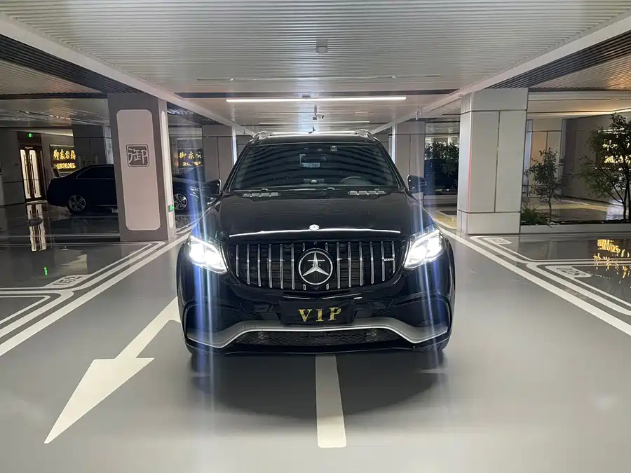 Mercedes Benz GLS