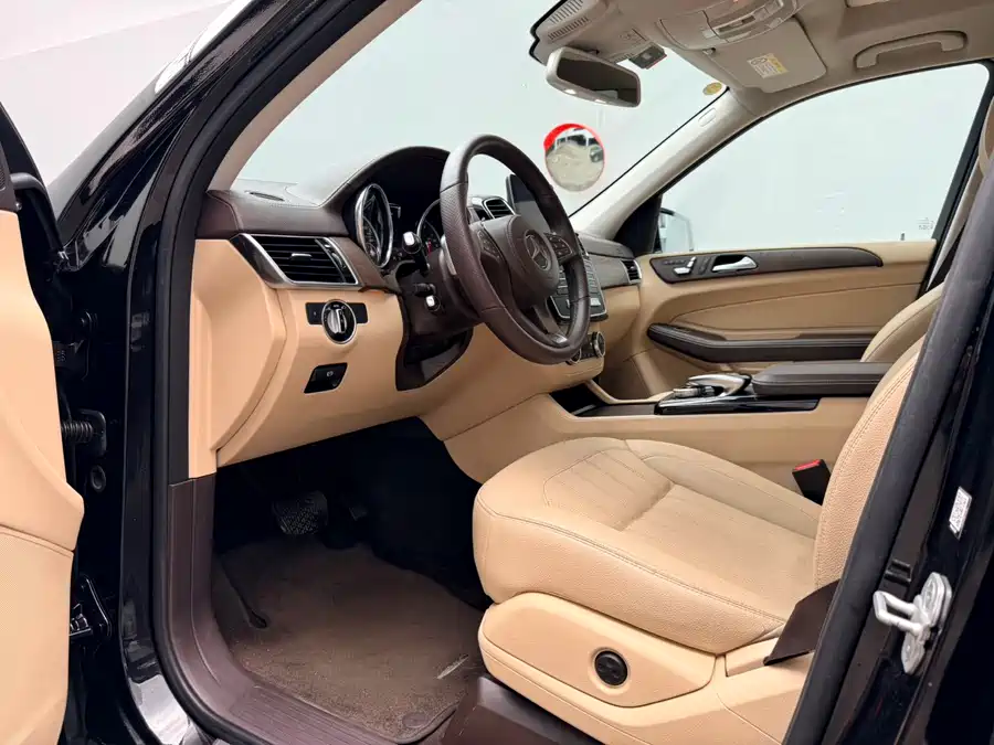 Mercedes Benz GLS