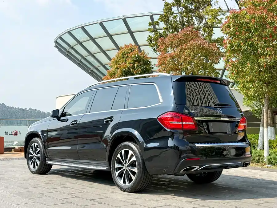 Mercedes Benz GLS
