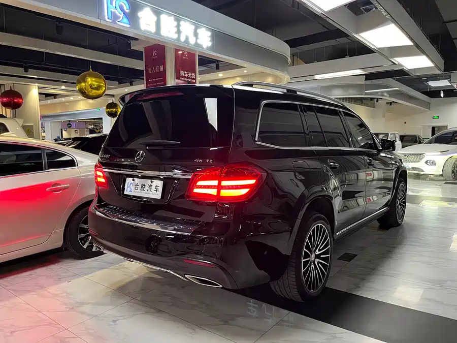 Mercedes Benz GLS