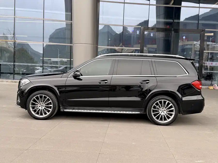 Mercedes Benz GLS